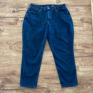 Old Navy Women’s High-Rise Jeans